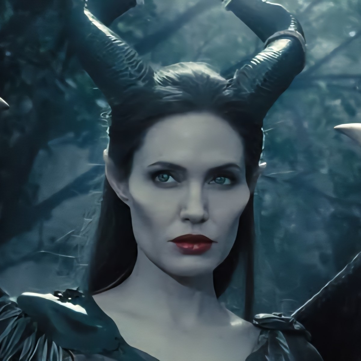 Maléfica: Las Alas Rotas de lo&nbsp;Femenino.